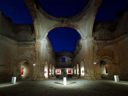 the exhibition renaciendo by artist Alexander James Hamilton