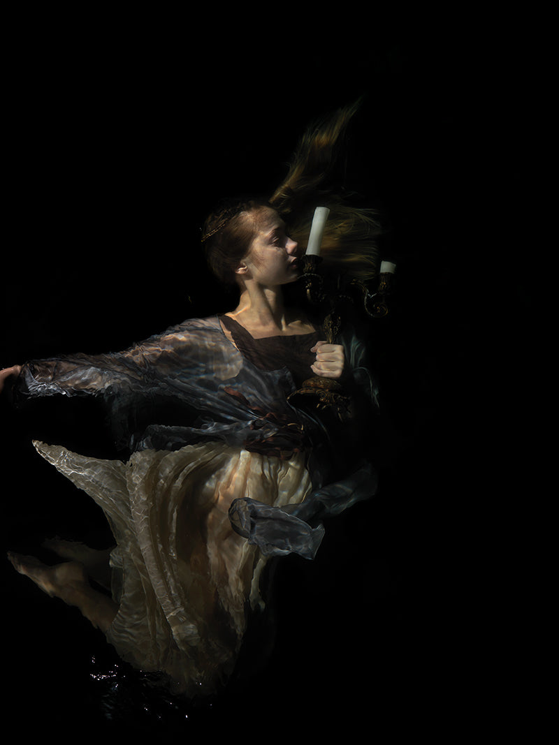 Submerged Baroque: Caravaggio-Inspired Underwater Photography Series