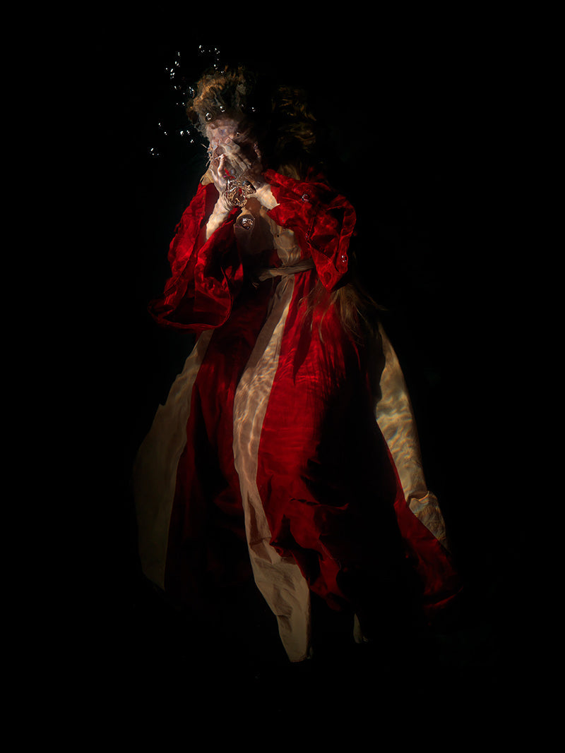 Caravaggio's Submerged Legacy: Underwater Photography Series