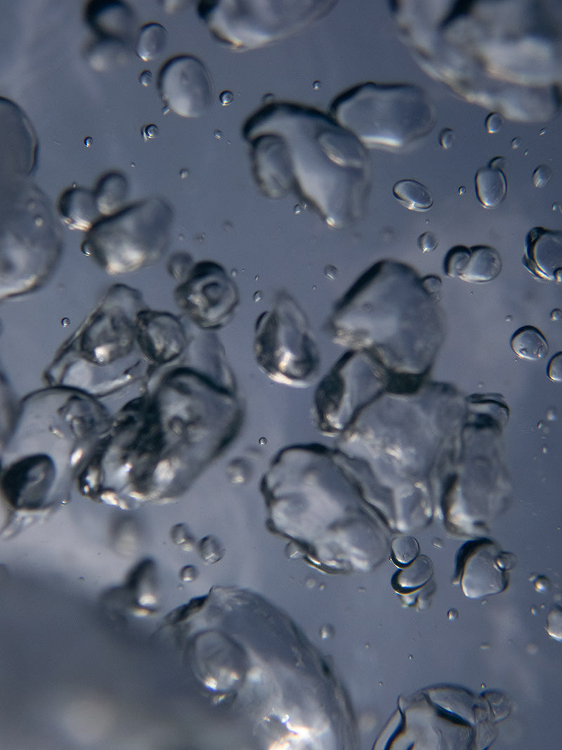 Underwater Bubble Textures: A Photographic Study