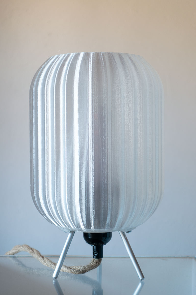 Crystal Vortex table lamp in 3D printed design