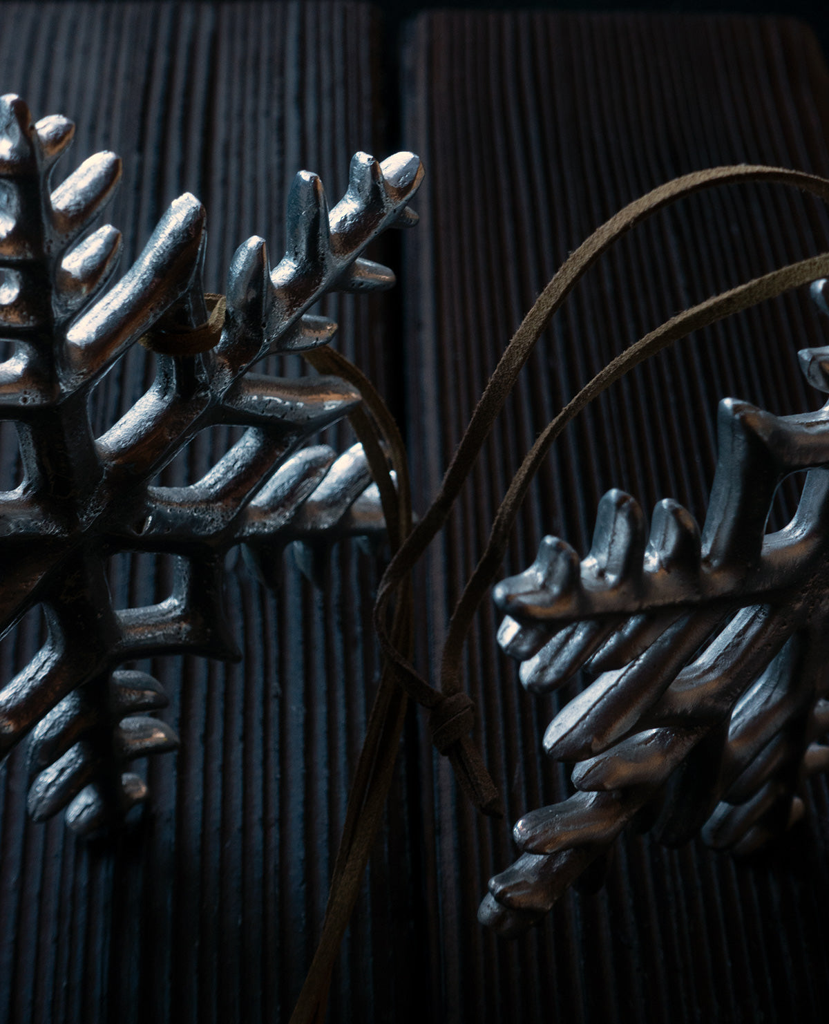 Sustainable Christmas decoration from beach-cleaned metal