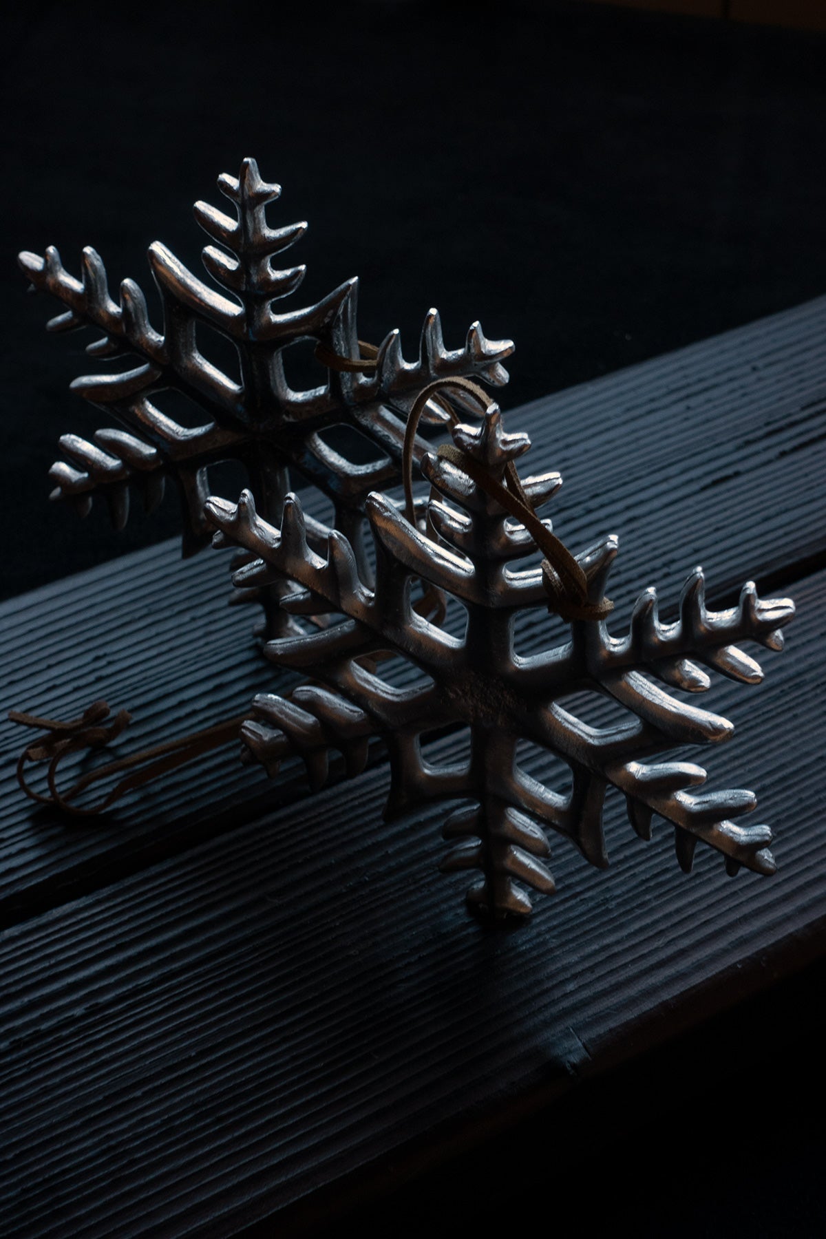 Unique aluminium snowflake with chime sound