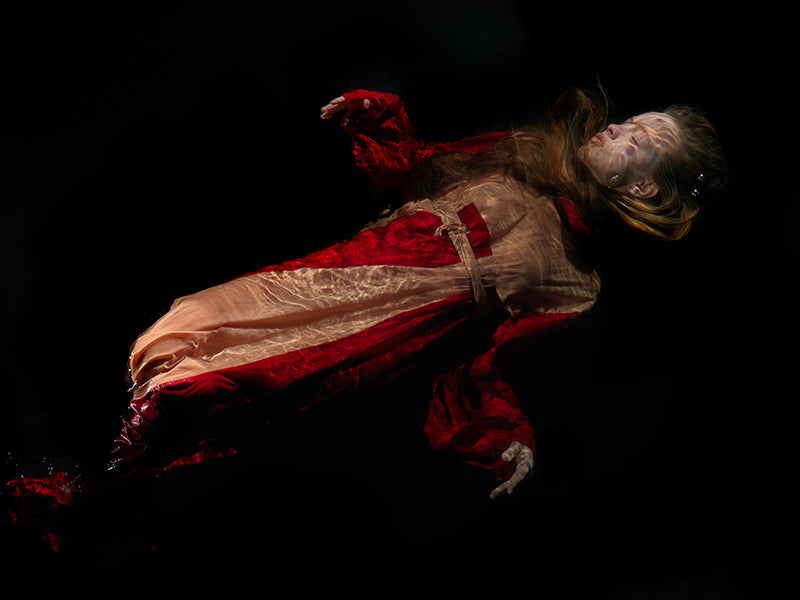 Baroque Reflections: Underwater Photography in Caravaggio's Spirit