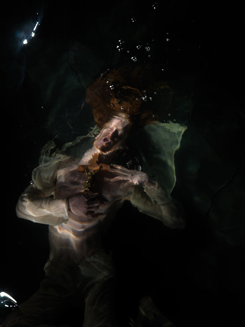 Diving into Caravaggio's Palette: Underwater Photography