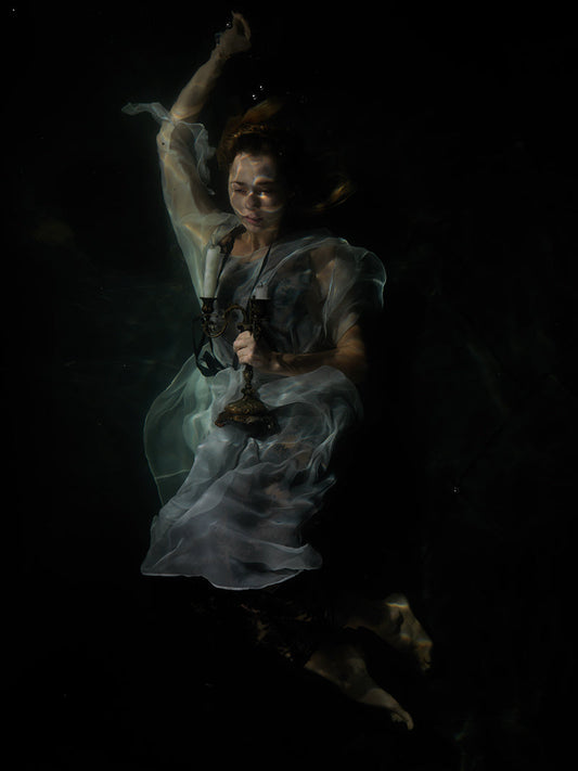 Underwater Baroque: Captivating Photography Inspired by Caravaggio