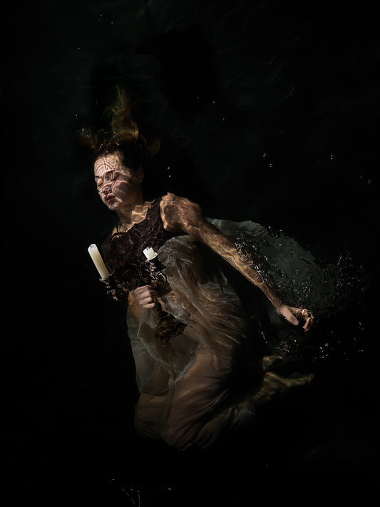 Caravaggio's Underwater Passivity: Dramatic Depths Captured