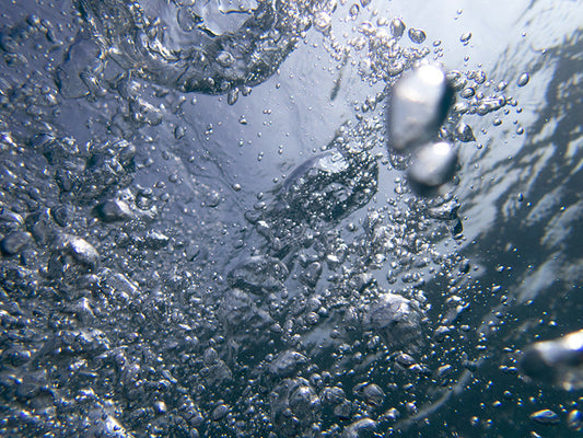 Bubble Art Beneath the Waves: A Unique Collection