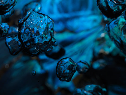 Water-Medium Mastery: Blue Morpho Butterfly Ballet in Bubbles