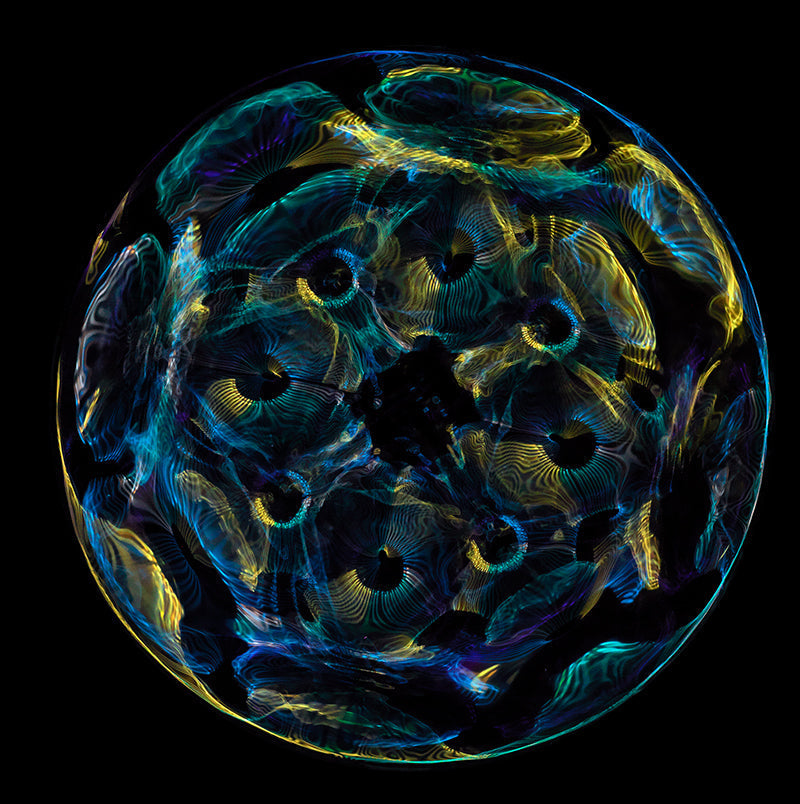 Liquid Symphony: Cymatics Photography Chronicles Gravitational Waves"