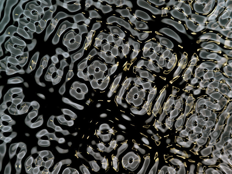 Inspiring illustrations of gravitational wave theory