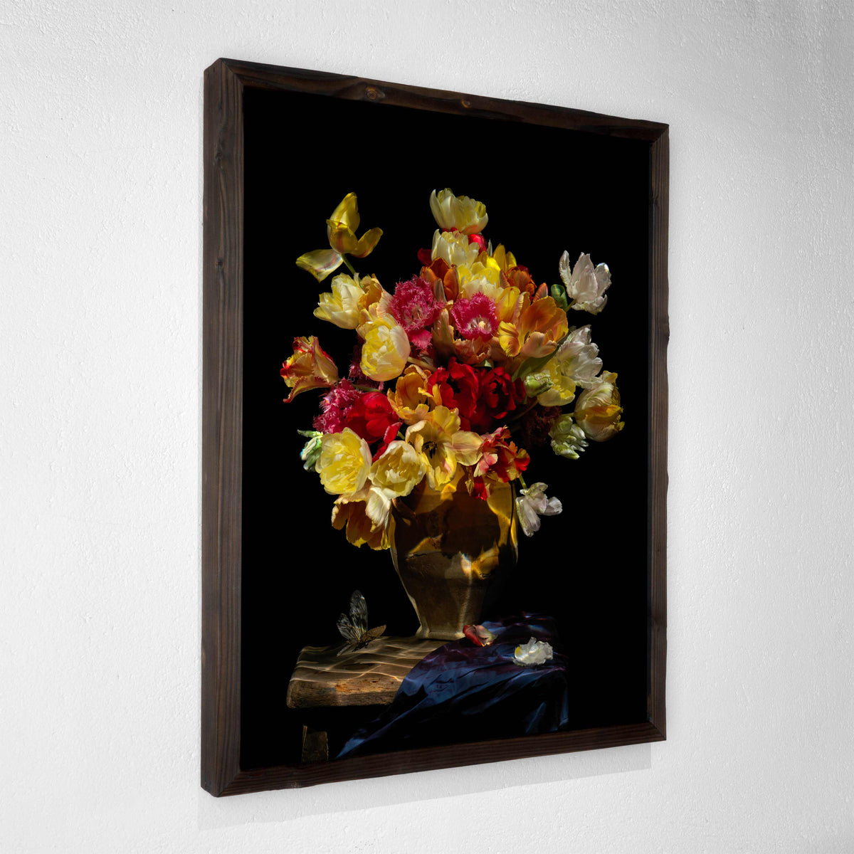 using water as a lens in photography Vanitas Variations see without post production, analogue photography