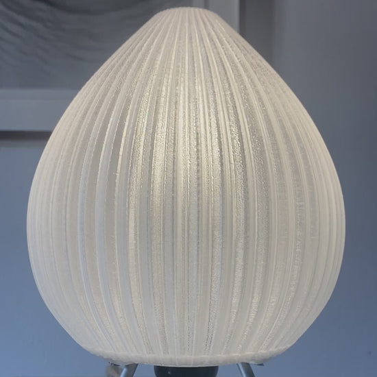 Crystal Bud lamp with LED flame bulb option