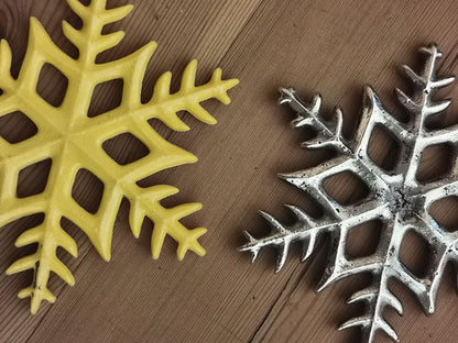 Eco-friendly snowflake ornament for holiday trees