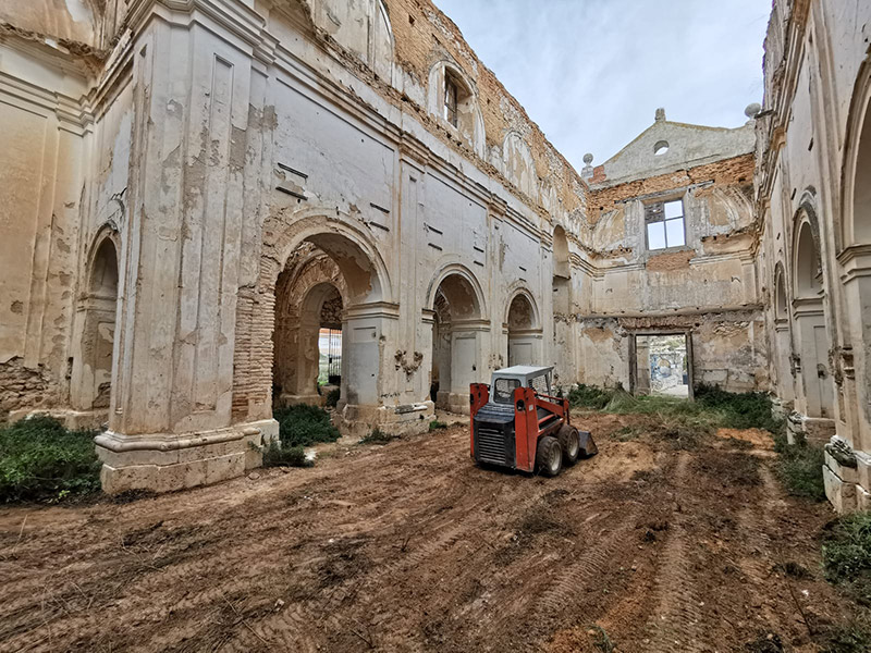 Recycling Ecocide Art Exhibition Reborn in the last Baroque Convento de los Carmelites stil standing in Spain